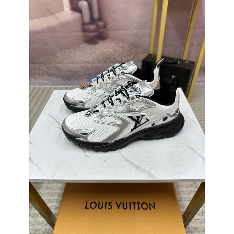 l**is V*t*n sneakers